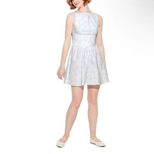 NWT Wild Fable White and Blue Floral butterfly Dress size M